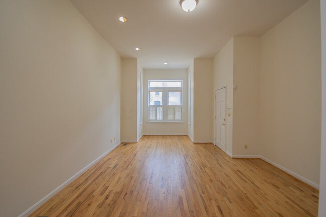 Building Photo - 1325 R St NW