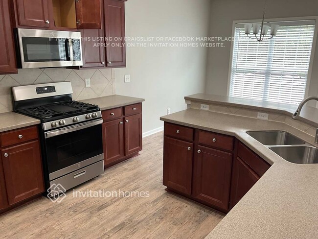 Building Photo - 905 Idlewood Dr