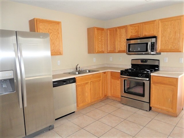 Foto del edificio - 4120 Cuba Rd NW