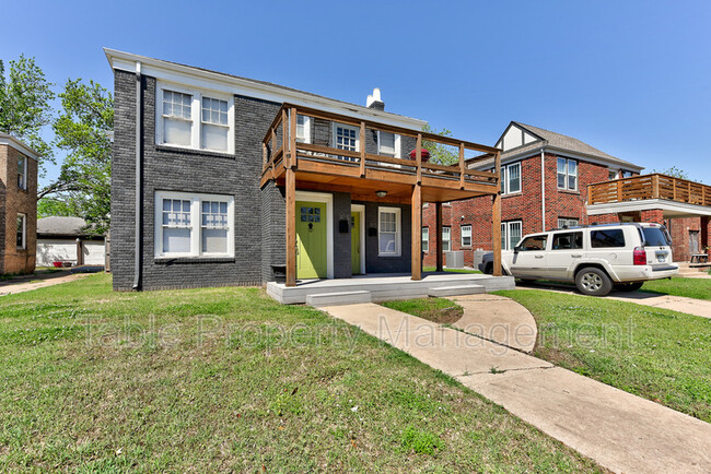 Foto del edificio - 1815 N Gatewood Ave