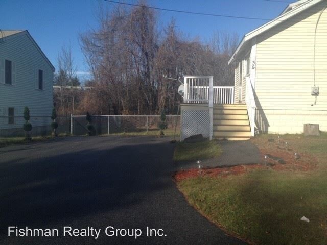 Building Photo - 2 br, 1 bath House - 35 Castine Ave