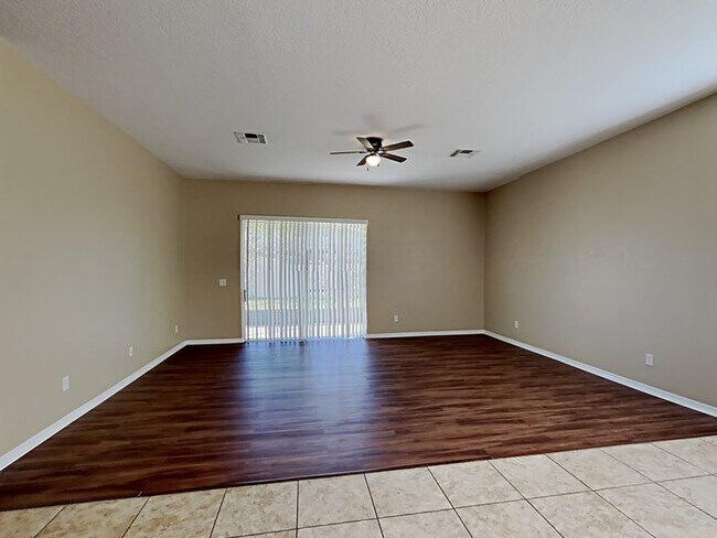 Building Photo - 14670 Brunswood Way