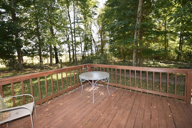 Foto del edificio - Country Home Available in Greenfield