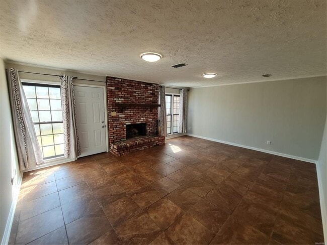 Building Photo - 1613 Cobblestone Ct