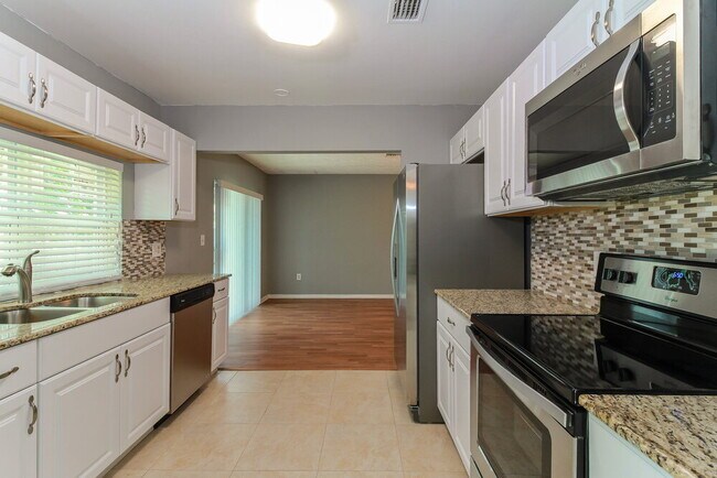 Foto del edificio - 1199 Kinglet Terrace