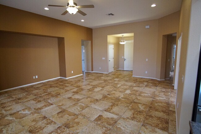 Foto del edificio - Great Mountain View in Coronado Crossings-Open Space Views