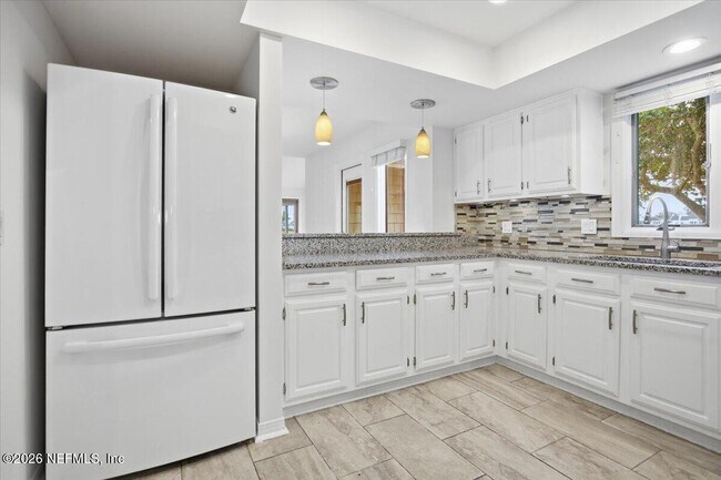 Foto del edificio - 7 Fishermans Cove Rd