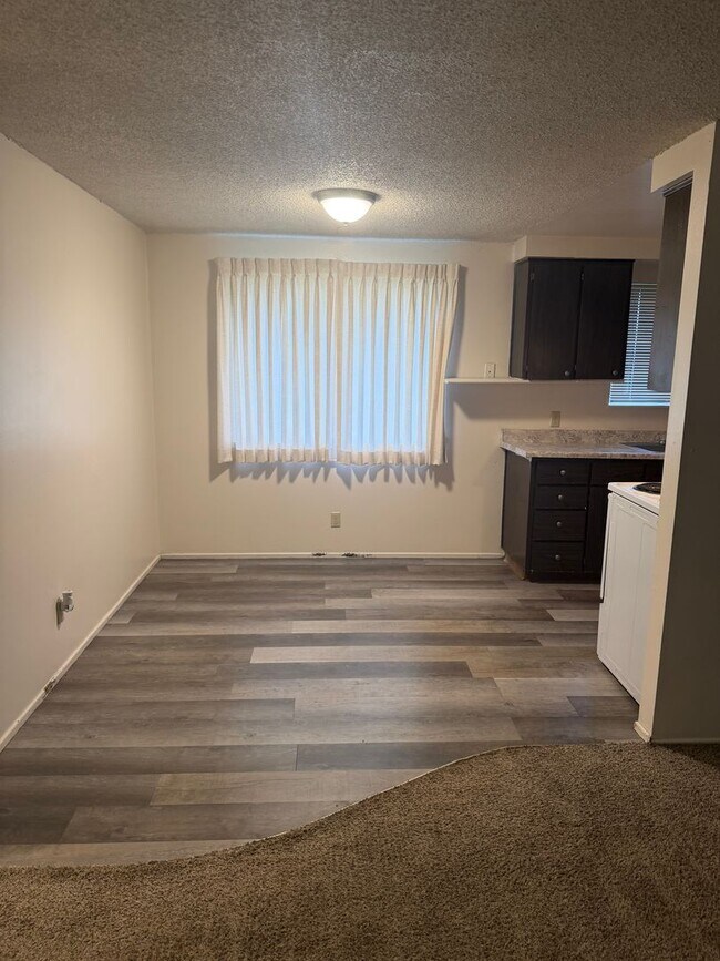 Foto del edificio - Springfield Home