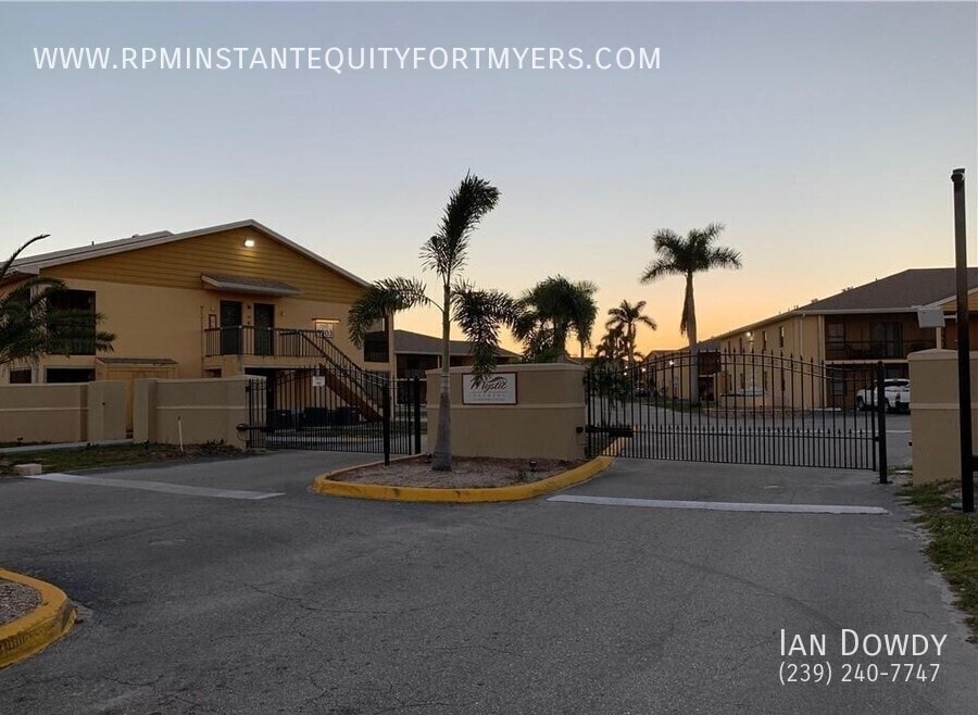 Primary Photo - 5323 Summerlin Rd
