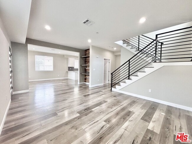 Foto del edificio - 14528 Killion St