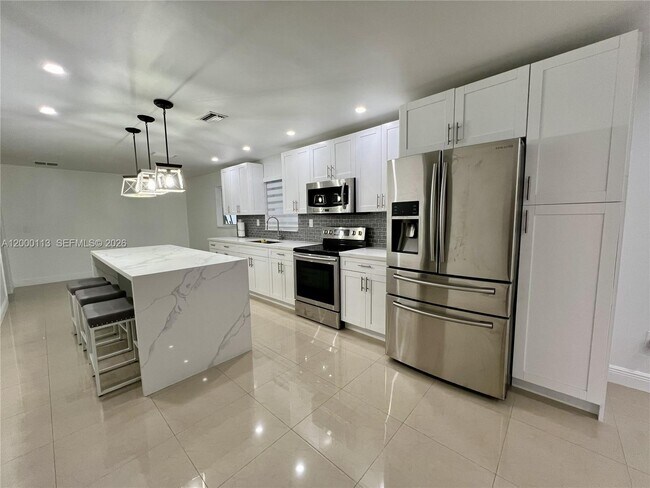 Foto del edificio - 10356 SW 11th Terrace
