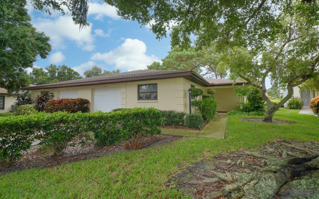 3301 Vivienda Blvd, Bradenton, FL 34210 Condo for Rent in Bradenton