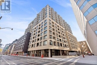 Building Photo - 543 Richmond St W