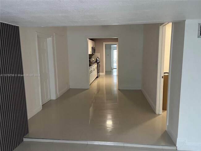 Foto del edificio - 5803 Buchanan St