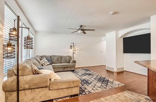 Foto del edificio - 1233 Firefly Dr