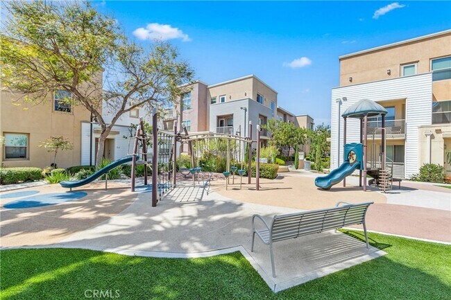Building Photo - 630 Colorado Cir