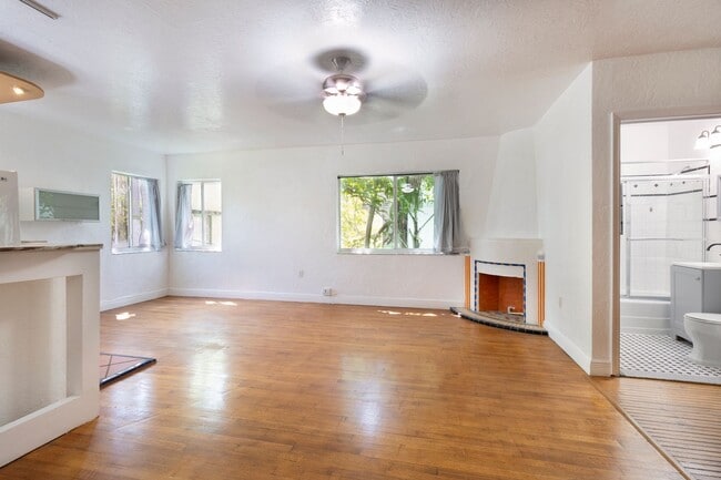 Photo - 1525 Meridian Ave Apartment