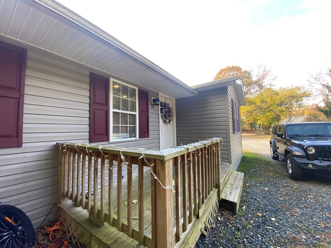 Entrance - 5601 Cherry Hill Rd