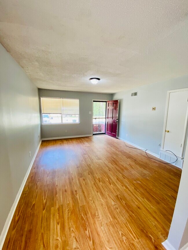 Foto del edificio - Awesome Family Home For Rent!
