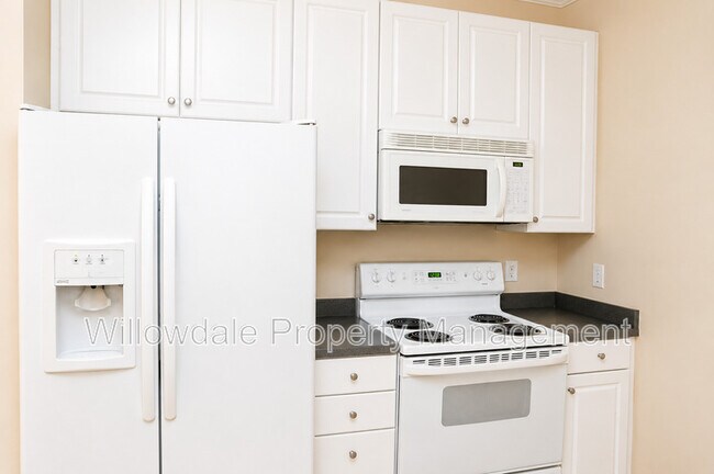 Building Photo - 204 Savannah Ridge Rd