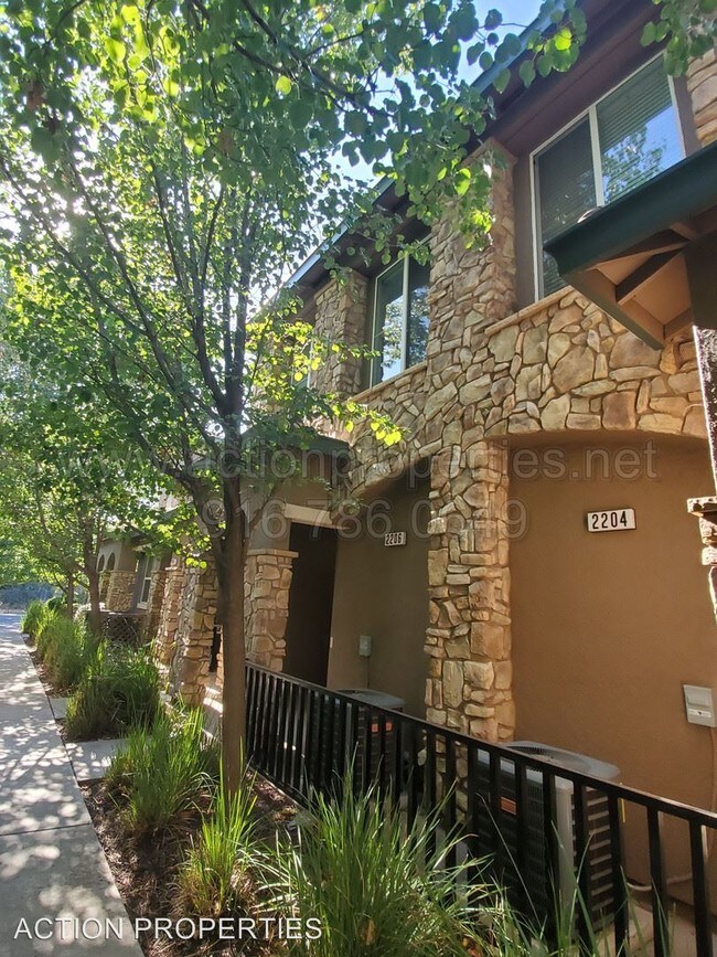 Foto del edificio - 2 br, 2.5 bath House - 2206 Las Palomas Loop