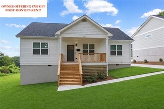Building Photo - 122 Hilltop Dr SW
