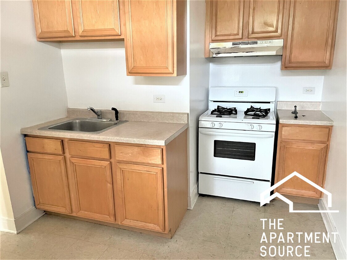 Foto principal - 4411 N Kenneth Ave