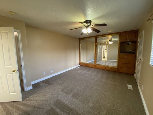 Foto del edificio - Canyon Cove 2 bedroom 55+ Community Home