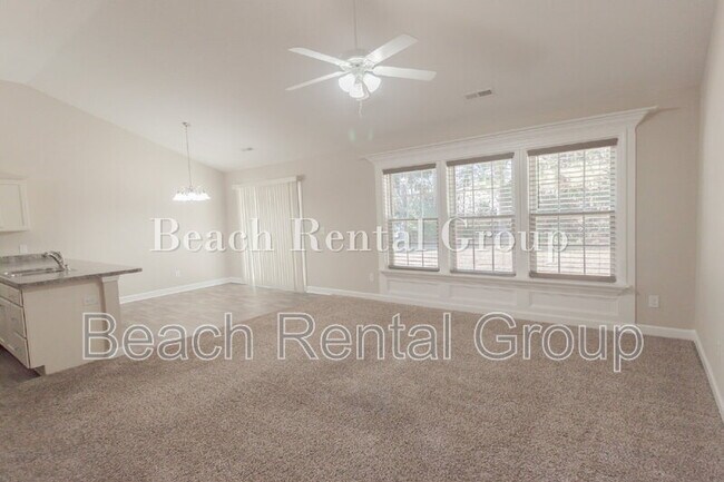 Foto del edificio - 3793 Mayfield Dr