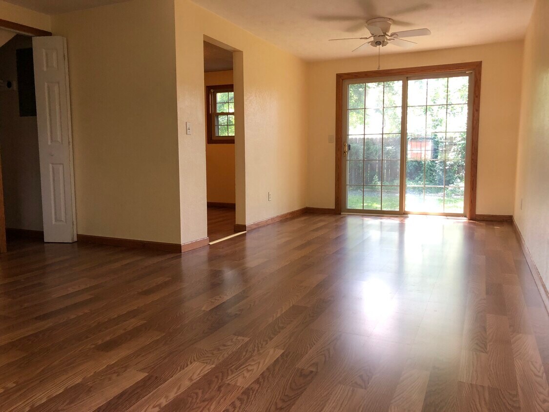 1109 STATE ST, GRAFTON, OH 44044 Townhome Rentals in GRAFTON OH