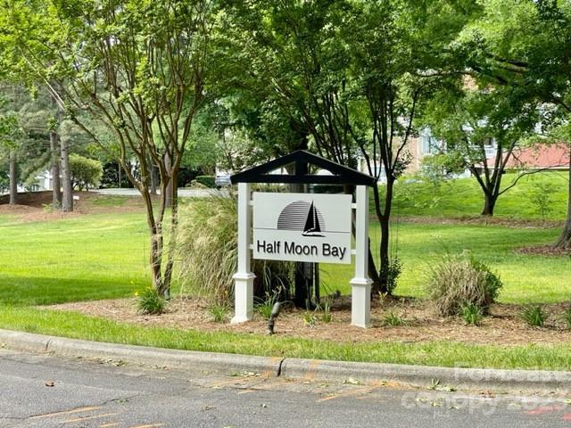 Building Photo - 17811 Half Moon Ln