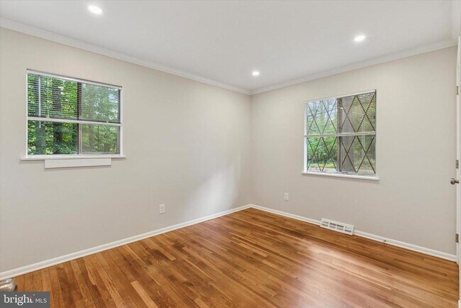 Foto del edificio - 3249 Mill Rd