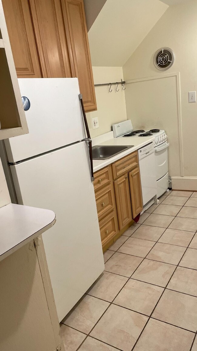 apt 2 kitchen - 1944 Calvert St NW