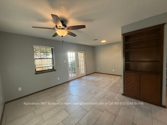 Foto del edificio - West Norman 2 Bed 1.5 Bath!