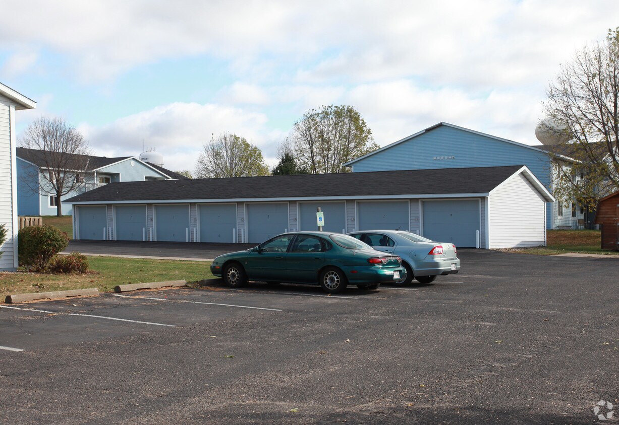 Parking Area - Prescott Heights Town Home Apartments