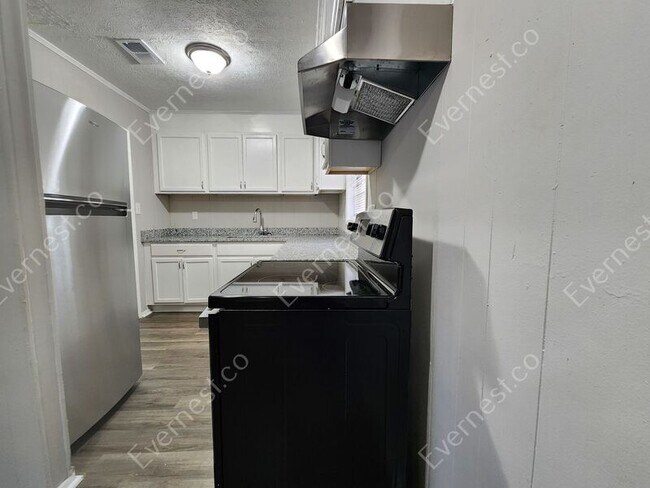 Foto del edificio - 9121 Morris Dr SW