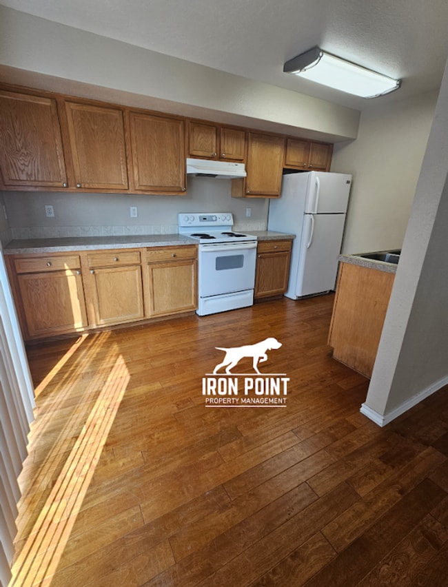 Building Photo - ELD4017