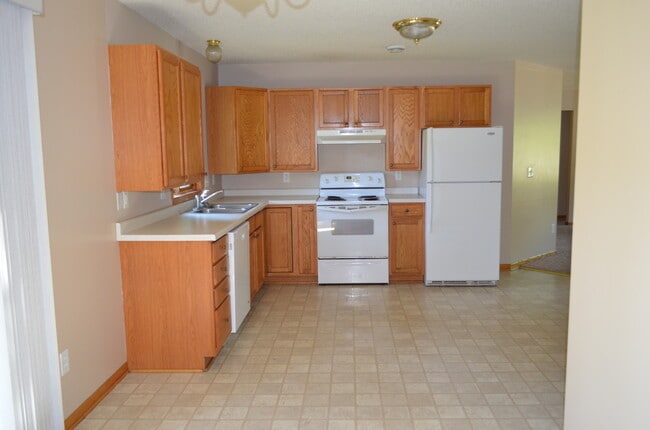 Building Photo - 3 Bedrooms, 1 Bathroom Single Family Home ...