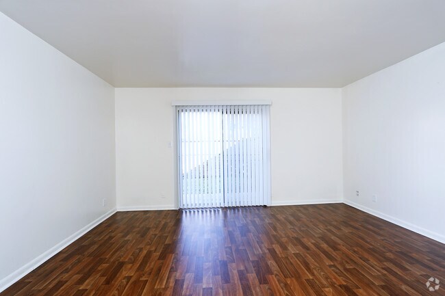 Sala de estar - Abercorn Townhomes and Apartments