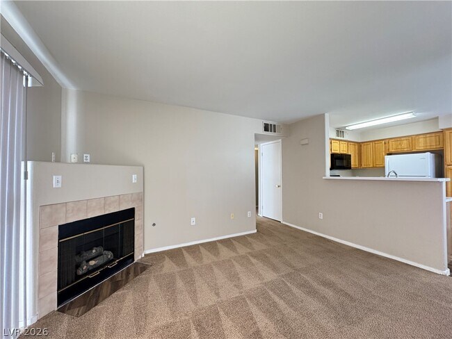 Foto del edificio - 5710 E Tropicana Ave