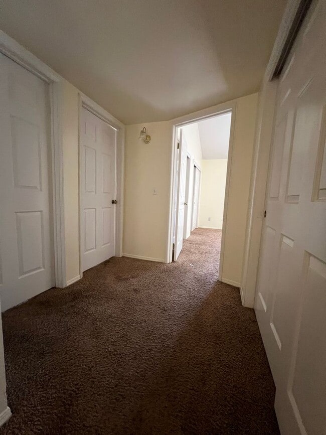 Building Photo - Now Available in MADERA Castle Court – Gat...