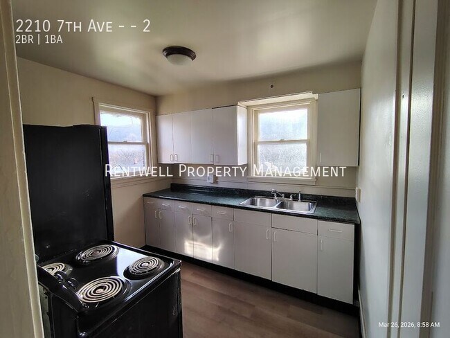 Foto del edificio - 2210 7th Ave