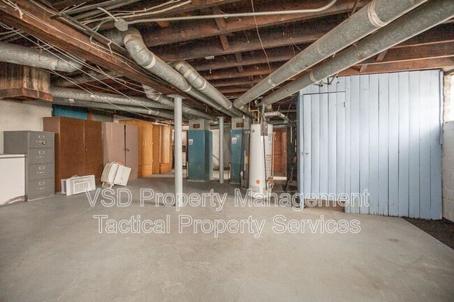 Foto del edificio - 12337 Chesterfield Ave