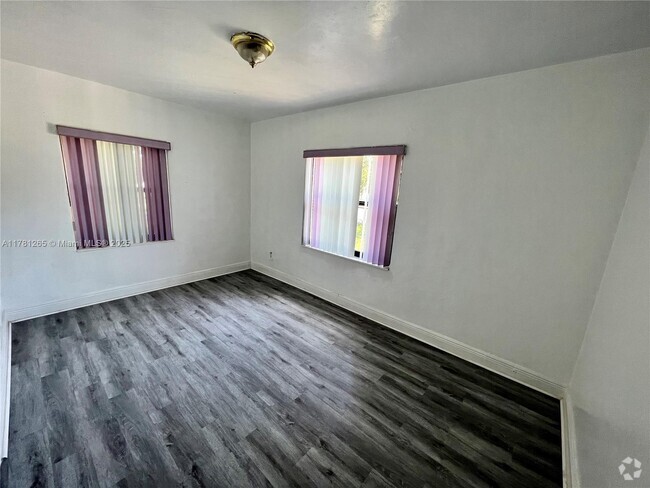 Building Photo - 1801 NW 88th St