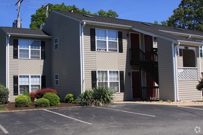 Building Photo - Timber East Apartments