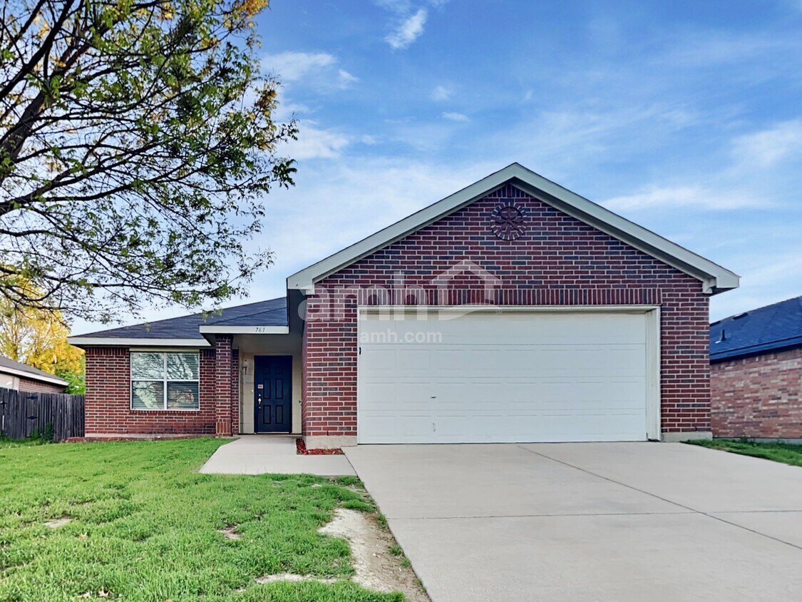 Primary Photo - 761 Eagle Drive