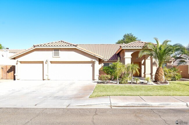 Foto del edificio - 8406 E Lorenzo Ln