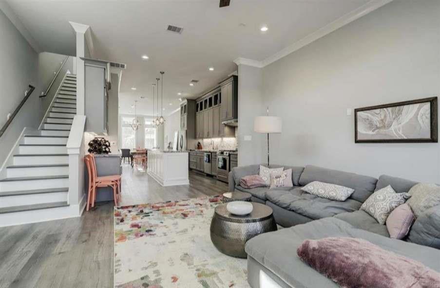 Foto principal - 4630 Kermit St