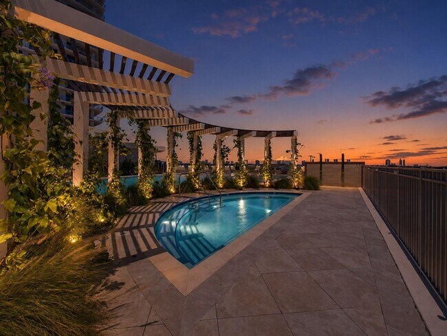 Foto del edificio - 220 Lake Shore Dr