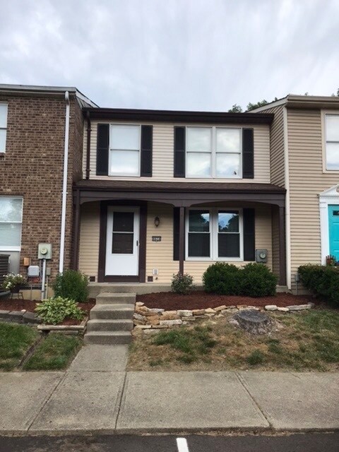 Primary Photo - 4634 Courtwood Cir